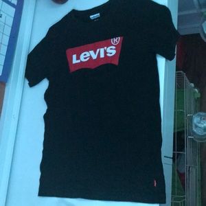 Levis tshirt